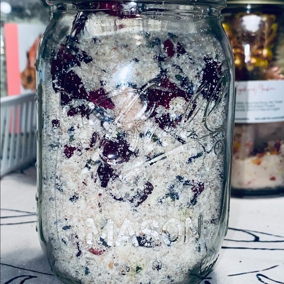 Full Moon Rose Milk Soak: - Picture 3 of 3